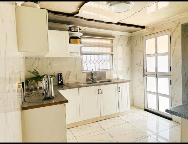 2 BEDROOM HOUSE FOR SALE IN SEBOKENG UNIT 3
